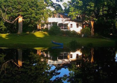 Hudson Valley Pond House Rental near Rhinebeck
